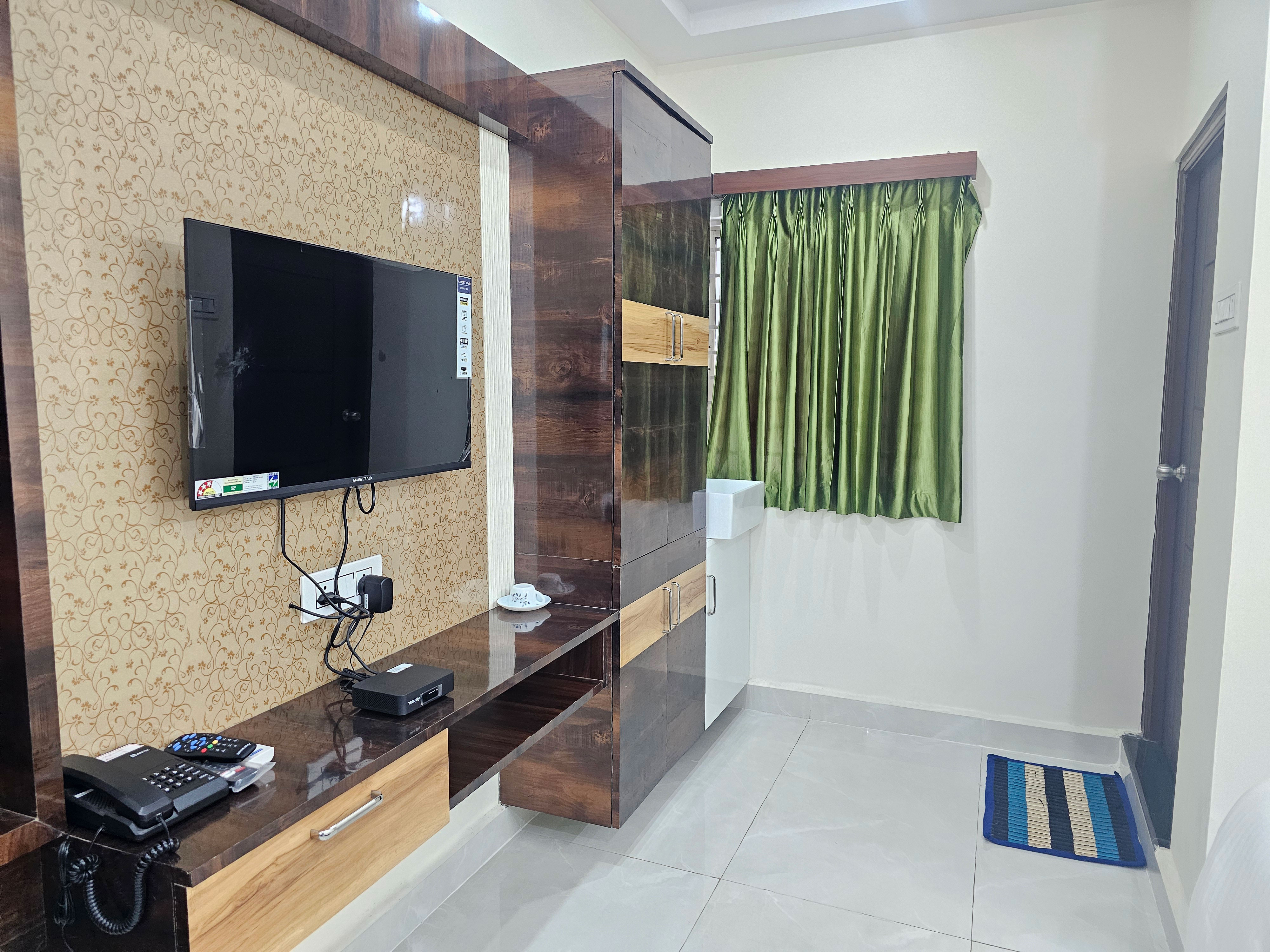 kurmannapalem-hotel-a-grand-deluxe-rooms